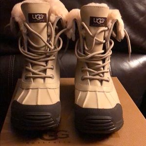 NWT UGG Adirondack Boot II